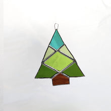 Charger l'image dans la galerie, Présentation du vitrail de sapin géométrique de noël