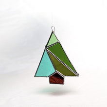 Charger l'image dans la galerie, Présentation du vitrail de sapin géométrique de noël