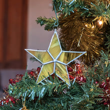 Charger l'image dans la galerie, Vitrail d'une étoile de Noël décorant un sapin de Noël