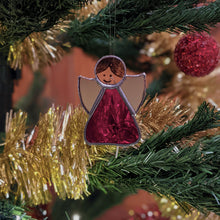 Charger l'image dans la galerie, Ange de Noël en vitrail dans un sapin de Noël