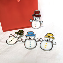 Charger l'image dans la galerie, Box de 4 bonhommes de neige de Noël en vitrail Tiffany