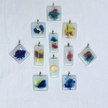 Charger l'image dans la galerie, Pendentifs Incrustation Emaux