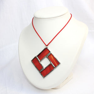 Collier à Motif Carré Creux